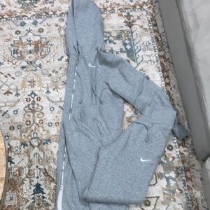 Nike Heather Gray Tracksuit